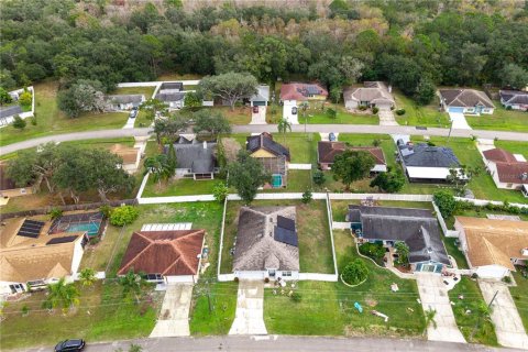House in Kissimmee, Florida 4 bedrooms, 173.91 sq.m. № 2151378 - photo 22