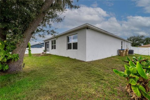 House in Kissimmee, Florida 4 bedrooms, 173.91 sq.m. № 2151378 - photo 19