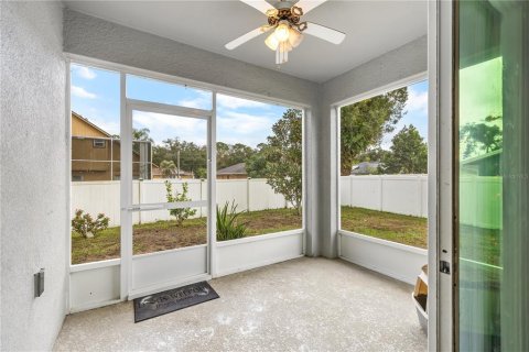 House in Kissimmee, Florida 4 bedrooms, 173.91 sq.m. № 2151378 - photo 16