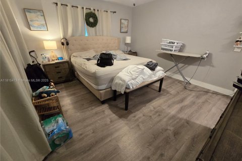 Casa en venta en Pembroke Pines, Florida, 4 dormitorios, 169.36 m2 № 1784234 - foto 8
