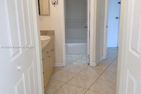 Condo in Aventura, Florida, 2 bedrooms  № 1461163 - photo 22