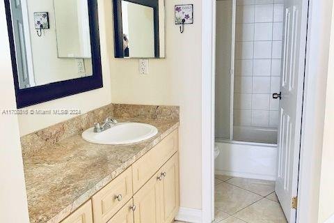 Condo in Aventura, Florida, 2 bedrooms  № 1461163 - photo 23