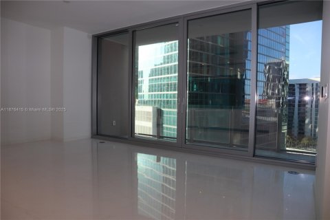 Condo in Miami, Florida, 1 bedroom  № 2052931 - photo 9