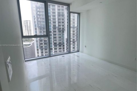 Condo in Miami, Florida, 1 bedroom  № 2052931 - photo 10
