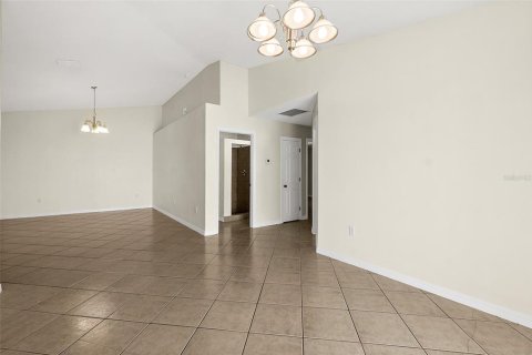 Apartamento en alquiler en Palm Coast, Florida, 3 dormitorios, 121.79 m2 № 1915235 - foto 10
