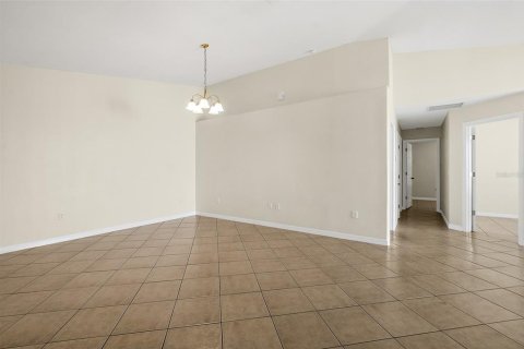 Apartamento en alquiler en Palm Coast, Florida, 3 dormitorios, 121.79 m2 № 1915235 - foto 4