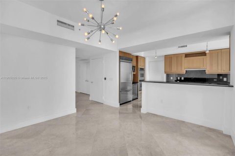 Condo in Fort Lauderdale, Florida, 2 bedrooms  № 1956096 - photo 6