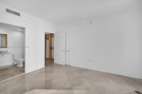Condo in Fort Lauderdale, Florida, 2 bedrooms  № 1956096 - photo 20