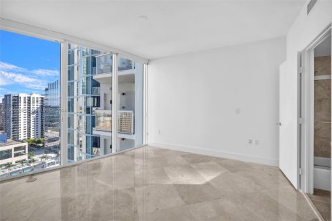 Condo in Fort Lauderdale, Florida, 2 bedrooms  № 1956096 - photo 16
