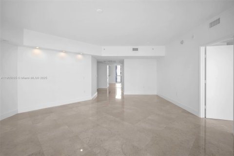 Condo in Fort Lauderdale, Florida, 2 bedrooms  № 1956096 - photo 26