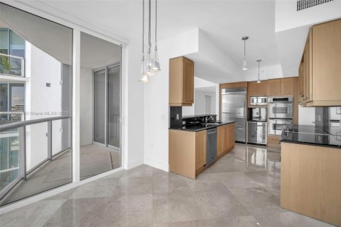 Condo in Fort Lauderdale, Florida, 2 bedrooms  № 1956096 - photo 28