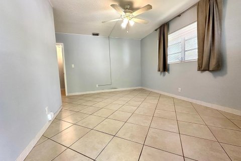 Condo in Deerfield Beach, Florida, 2 bedrooms  № 2249907 - photo 6