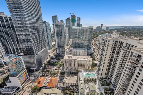 Кондоминиум с 1 спальней в Майами, Флорида № 2025419