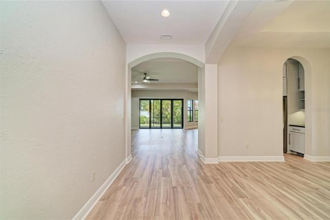 House in Bradenton, Florida 3 bedrooms, 188.13 sq.m. № 2103134 - photo 6