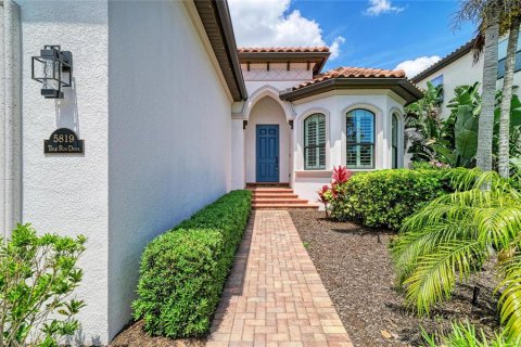 House in Bradenton, Florida 3 bedrooms, 188.13 sq.m. № 2103134 - photo 2