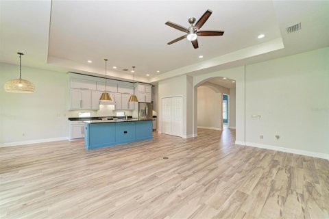 House in Bradenton, Florida 3 bedrooms, 188.13 sq.m. № 2103134 - photo 15
