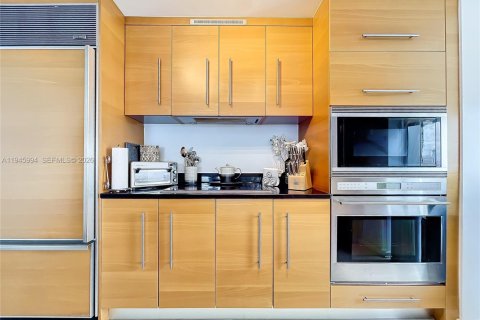 Снять в аренду кондоминиум в Майами, Флорида 2 спальни, 108.51м2, № 2005681 - фото 4