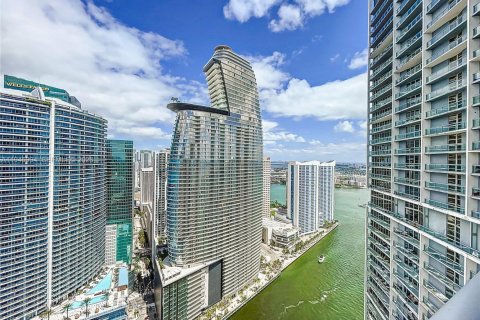 Condominio en alquiler en Miami, Florida, 2 dormitorios, 108.51 m2 № 2005681 - foto 28