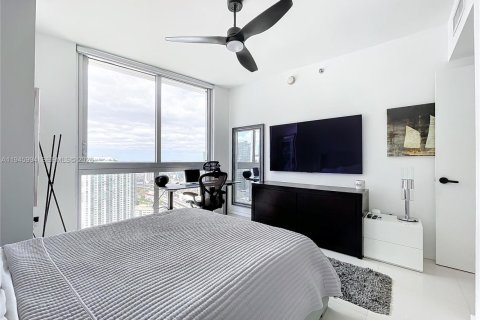 Condominio en alquiler en Miami, Florida, 2 dormitorios, 108.51 m2 № 2005681 - foto 20