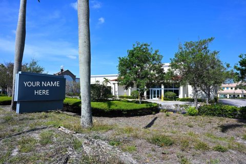 Commercial property in Tequesta, Florida № 2176185 - photo 5