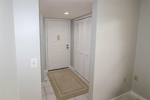 Copropriété à louer à Clearwater, Floride: 2 chambres, 113.81 m2 № 2229684 - photo 4