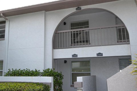 Copropriété à louer à Clearwater, Floride: 2 chambres, 113.81 m2 № 2229684 - photo 2
