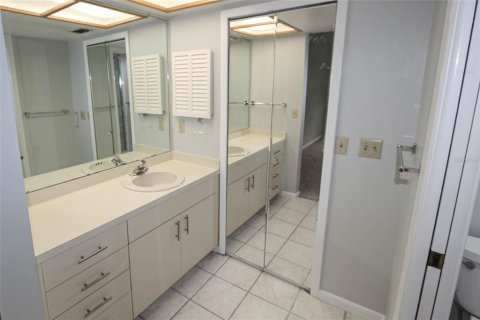 Copropriété à louer à Clearwater, Floride: 2 chambres, 113.81 m2 № 2229684 - photo 19