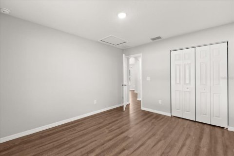 House in Ocklawaha, Florida 3 bedrooms, 136.75 sq.m. № 1910101 - photo 24