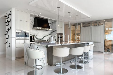 Copropriété à vendre à Sunny Isles Beach, Floride: 4 chambres, 373.56 m2 № 2265178 - photo 13