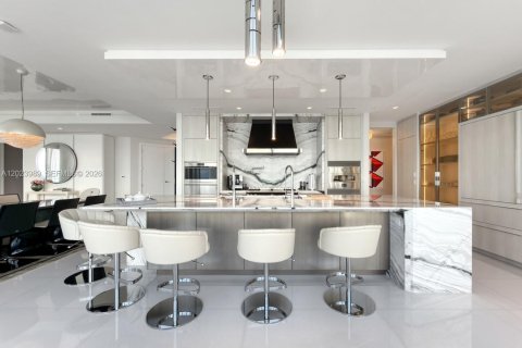Copropriété à vendre à Sunny Isles Beach, Floride: 4 chambres, 373.56 m2 № 2265178 - photo 14