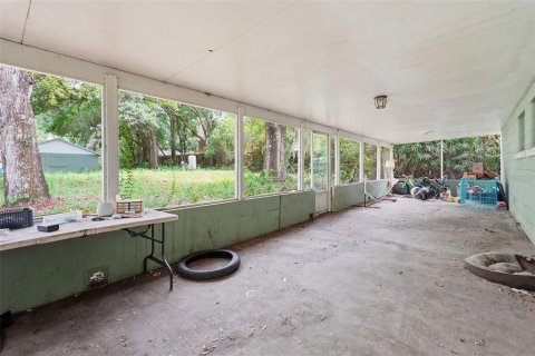 House in Brandon, Florida 2 bedrooms, 129.32 sq.m. № 2315312 - photo 5