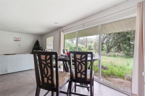 House in Brandon, Florida 2 bedrooms, 129.32 sq.m. № 2315312 - photo 15