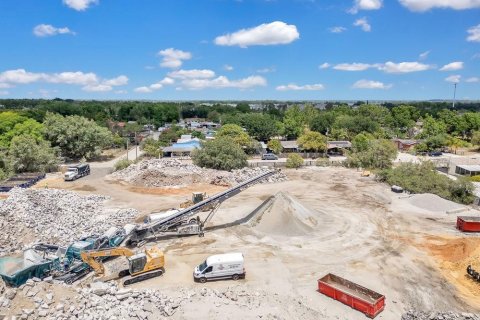 Propiedad comercial en venta en Winter Haven, Florida, 162.58 m2 № 1675300 - foto 10