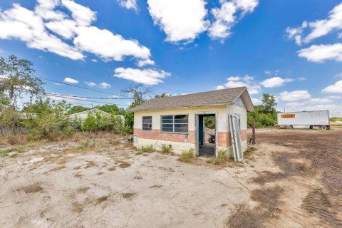 Propiedad comercial en venta en Winter Haven, Florida, 162.58 m2 № 1675300 - foto 23