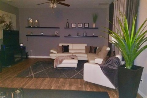 Townhouse in Winter Garden, Florida 3 bedrooms, 162.39 sq.m. № 1751951 - photo 7