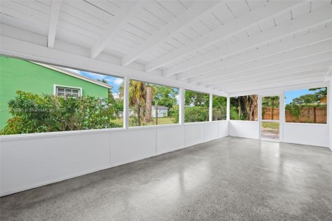 Casa en venta en Fort Lauderdale, Florida, 4 dormitorios, 154.22 m2 № 1954658 - foto 19