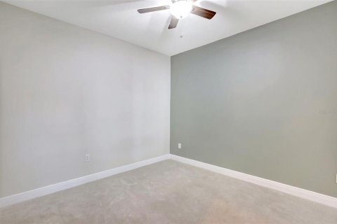 House in Fish Hawk, Florida 2 bedrooms, 141.68 sq.m. № 1663064 - photo 20