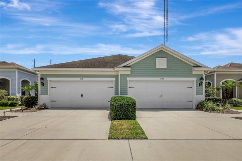 House in Fish Hawk, Florida 2 bedrooms, 141.68 sq.m. № 1663064 - photo 2