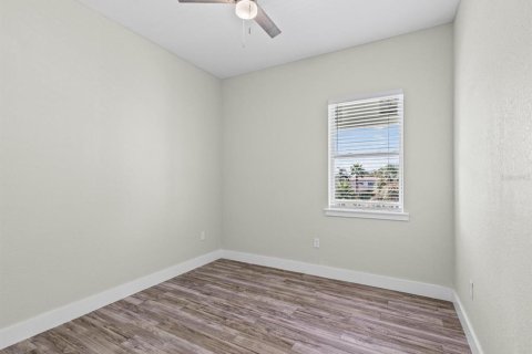 Villa ou maison à vendre à New Port Richey, Floride: 4 chambres, 198.07 m2 № 2389333 - photo 23