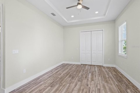 Villa ou maison à vendre à New Port Richey, Floride: 4 chambres, 198.07 m2 № 2389333 - photo 15