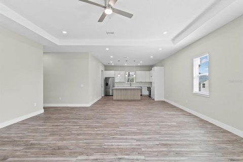Villa ou maison à vendre à New Port Richey, Floride: 4 chambres, 198.07 m2 № 2389333 - photo 29