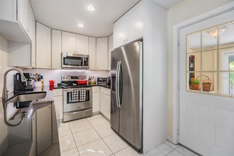House in Tarpon Springs, Florida 3 bedrooms, 93.65 sq.m. № 1808724 - photo 21