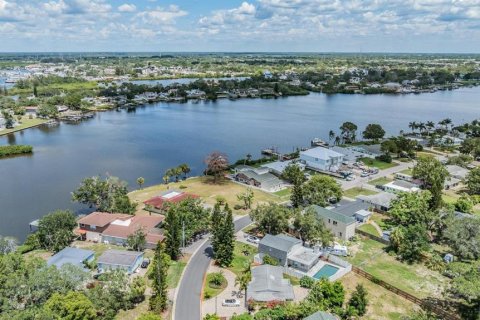 House in Tarpon Springs, Florida 3 bedrooms, 93.65 sq.m. № 1808724 - photo 8