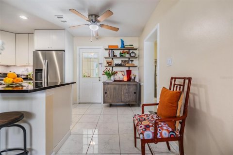 House in Tarpon Springs, Florida 3 bedrooms, 93.65 sq.m. № 1808724 - photo 22