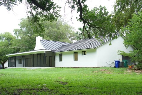 House in Southwest Ranches, Florida 4 bedrooms, 220.64 sq.m. № 2184104 - photo 21