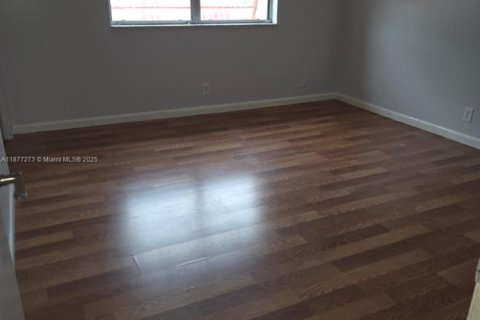 Touwnhouse à louer à Lauderhill, Floride: 2 chambres, 87.33 m2 № 1896075 - photo 9