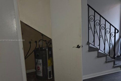 Touwnhouse à louer à Lauderhill, Floride: 2 chambres, 87.33 m2 № 1896075 - photo 4