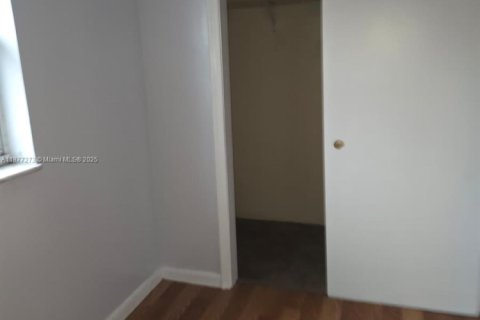 Touwnhouse à louer à Lauderhill, Floride: 2 chambres, 87.33 m2 № 1896075 - photo 7