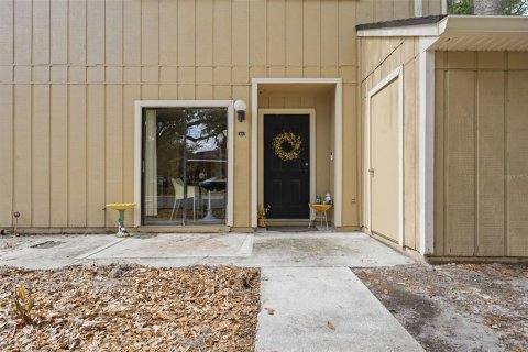 Condo in Gainesville, Florida, 3 bedrooms № 2211386 - photo 2