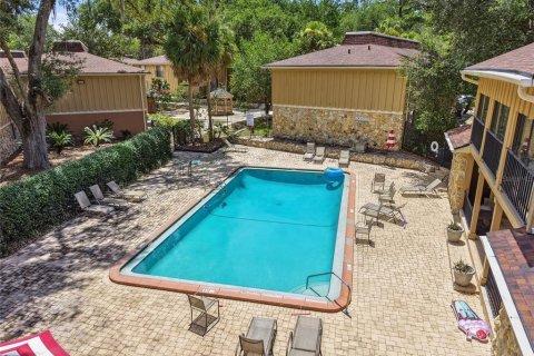 Condo in Gainesville, Florida, 3 bedrooms № 2211386 - photo 8